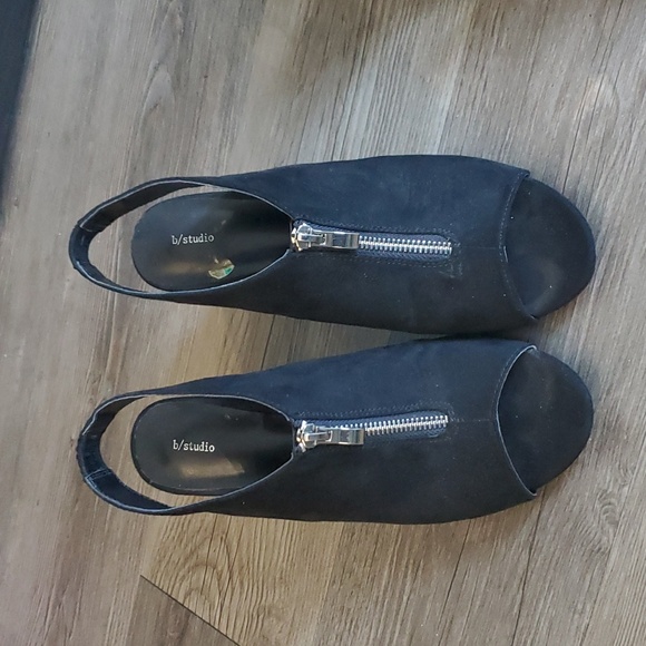 B/studio black heels zipper - Picture 1 of 3